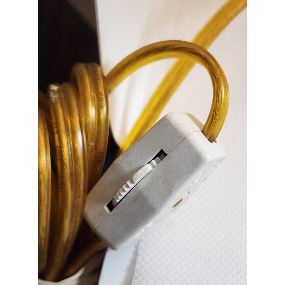 LAMP/TABLE-Rooster-Resin, Brown Rubbed Gold Finish, Toggle Switch, With Shade - Picture 10 of 16